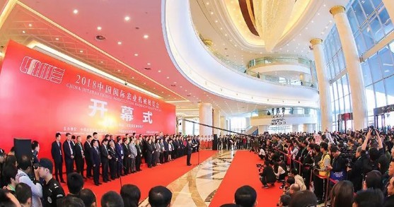 jbo竞博携多款明星产品精彩亮相2018中国国际农业机械展览会