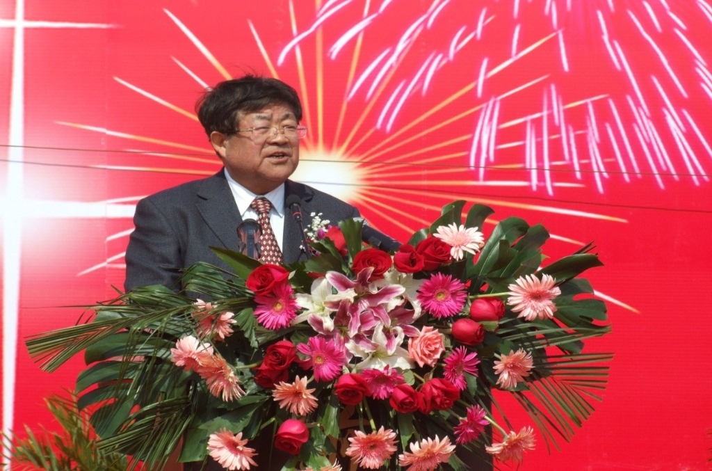 公司党委书记黄舸舸中选董事长_新闻动态_jbo竞博（官网）